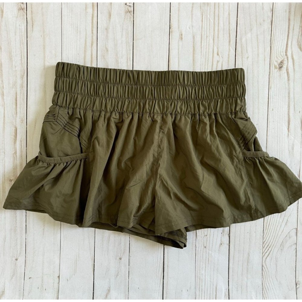 FP Movement Women Get Your Flirt On Short Relaxed Fit Pull On Green Size Medium
